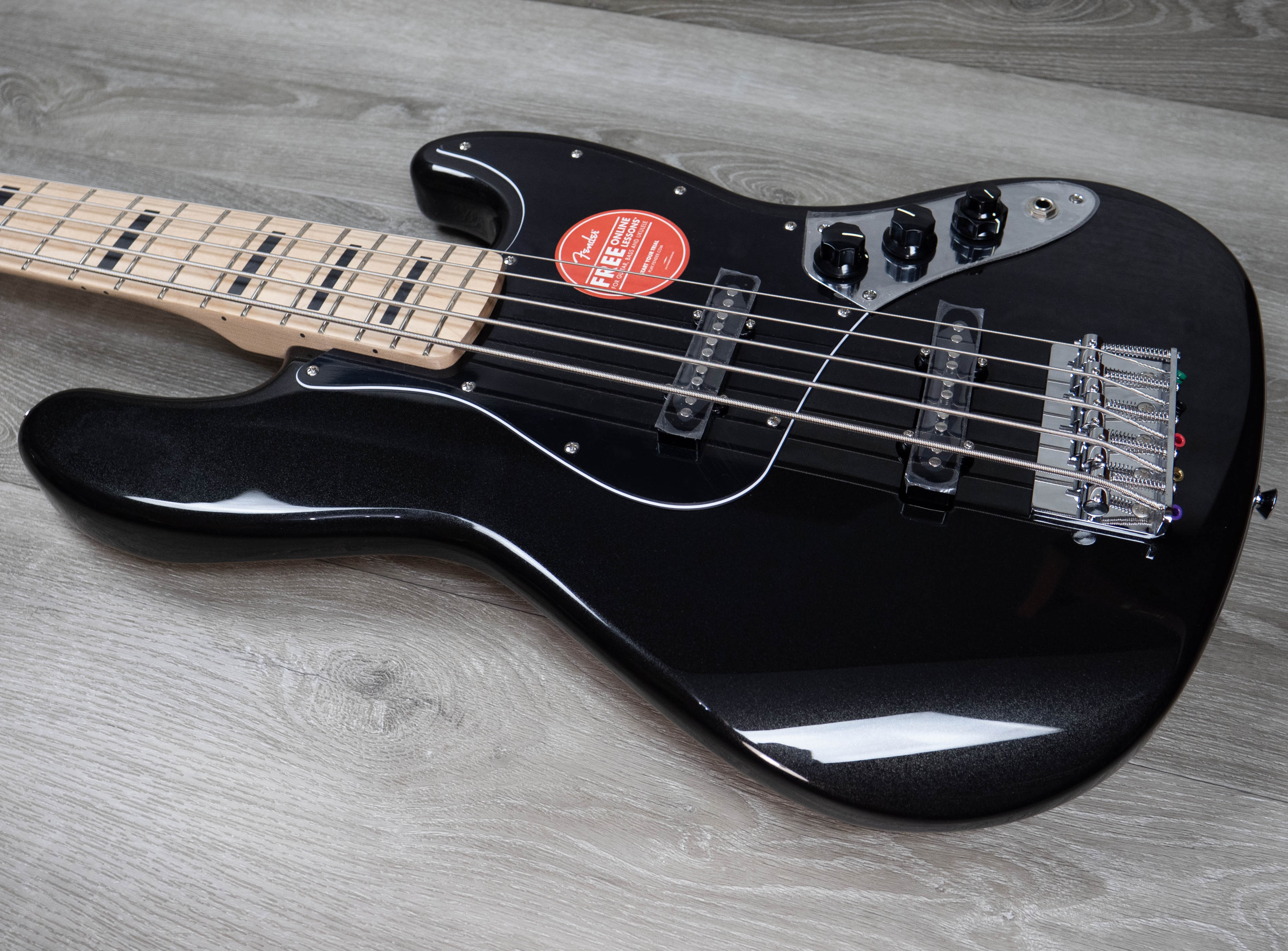 Squier Affinity Series Active Jazz Bass V, Maple Fingerboard