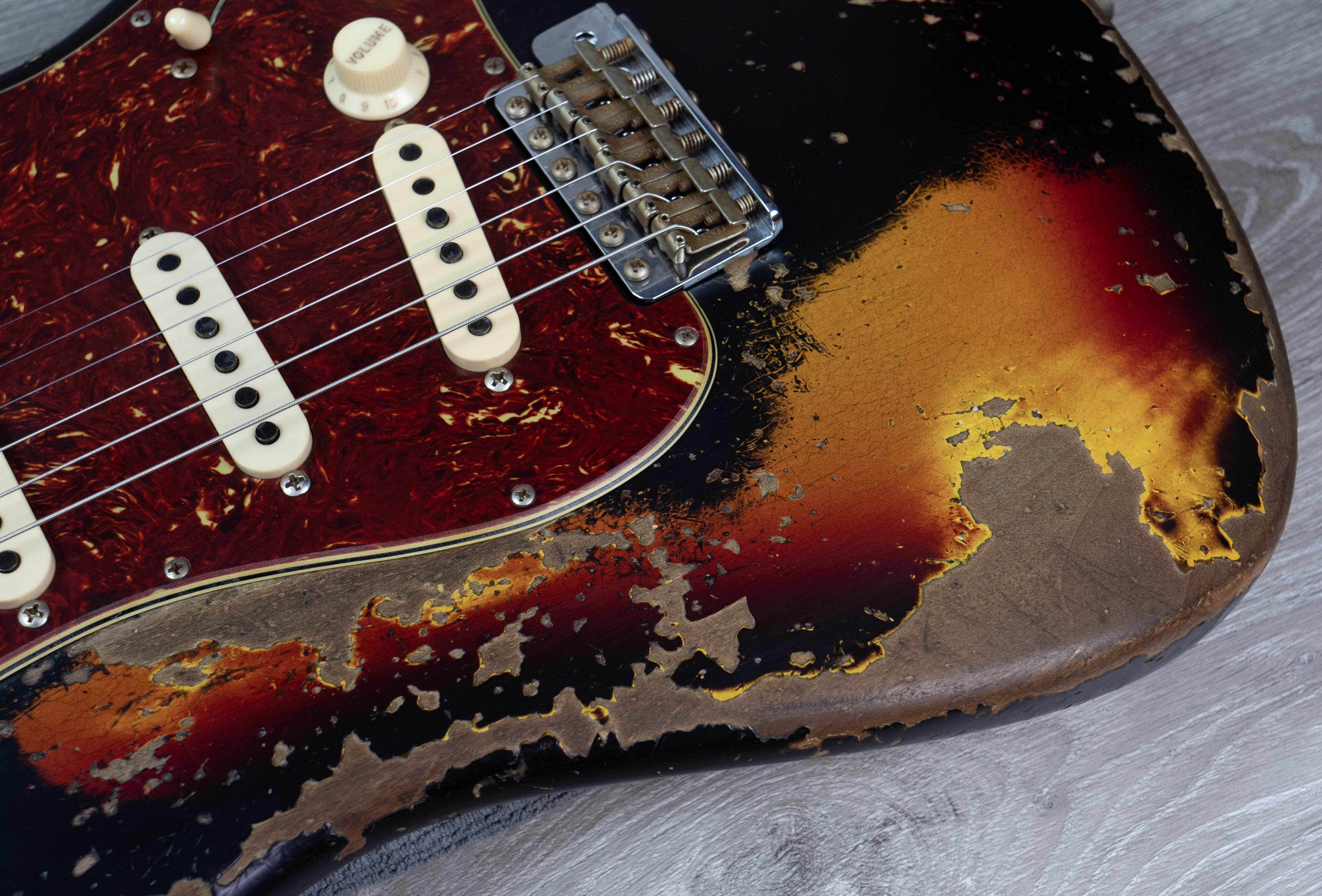 104989 Fender Custom Shop 20ft Tweed SS ギターケーブル Fender Custom Shop 61 Strat - Relic Sonic Blue