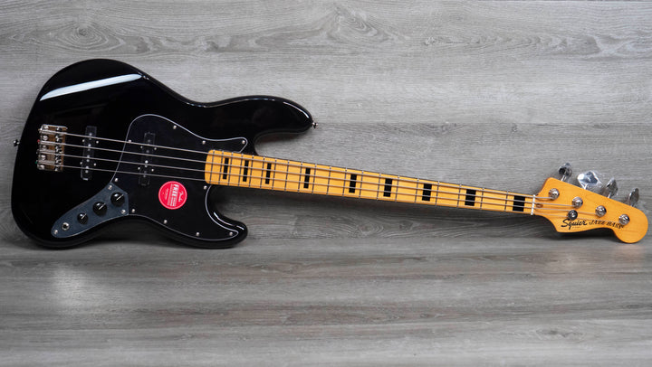 Squier Classic Vibe 70s Jazz Bass, Maple Fingerboard, Black