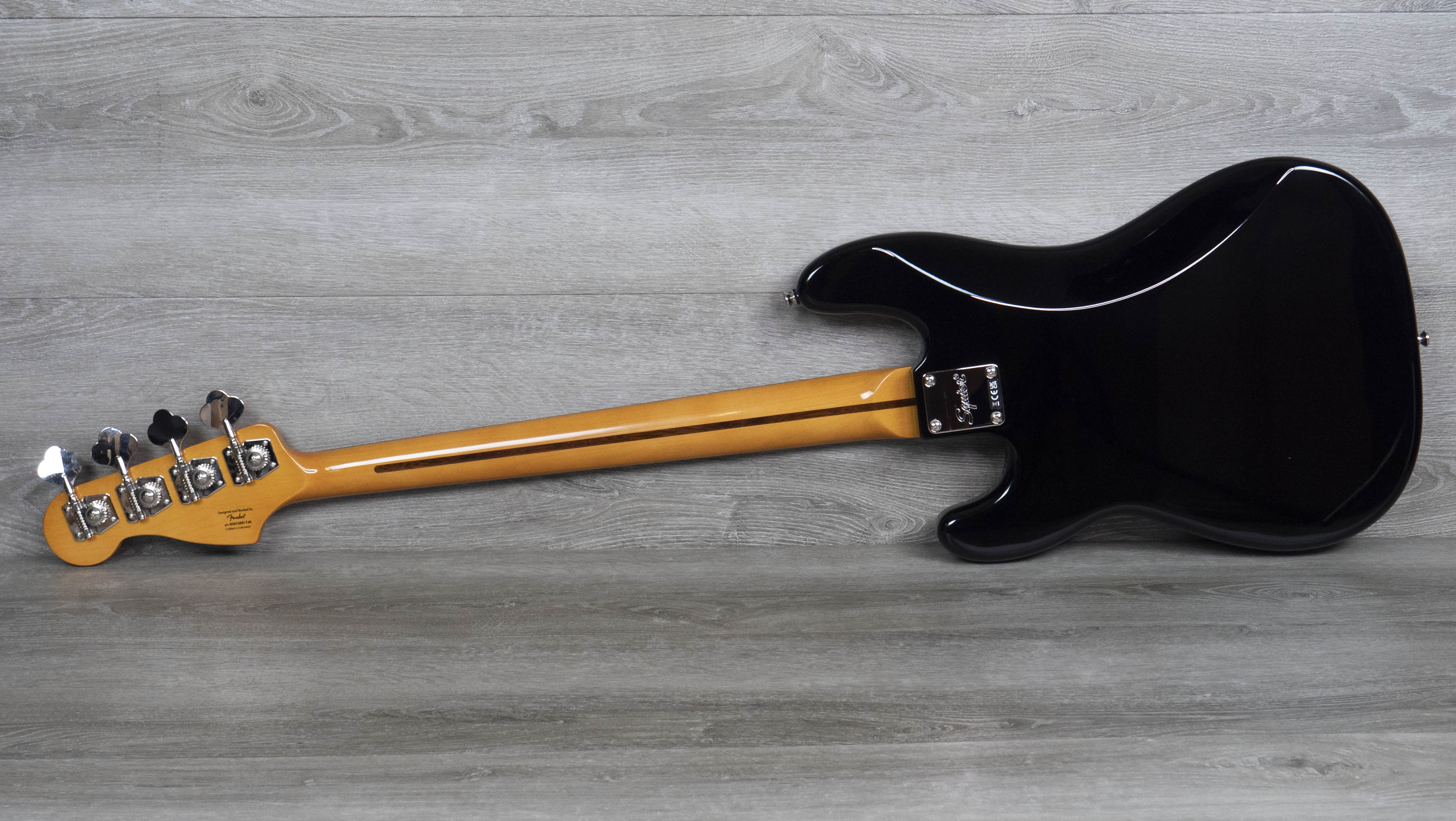 Squier Classic Vibe 70s Precision Bass, Maple Fingerboard, Black