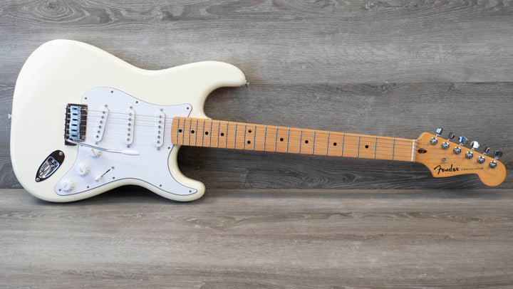 Pre-Owned Fender Standard Stratocaster, Maple Fingerboard, Olympic White
