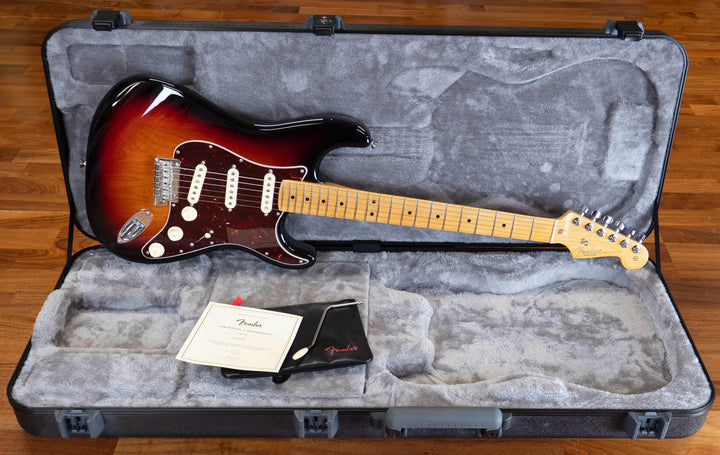Fender American Professional II Stratocaster, touche en érable, Sunburst 3 couleurs
