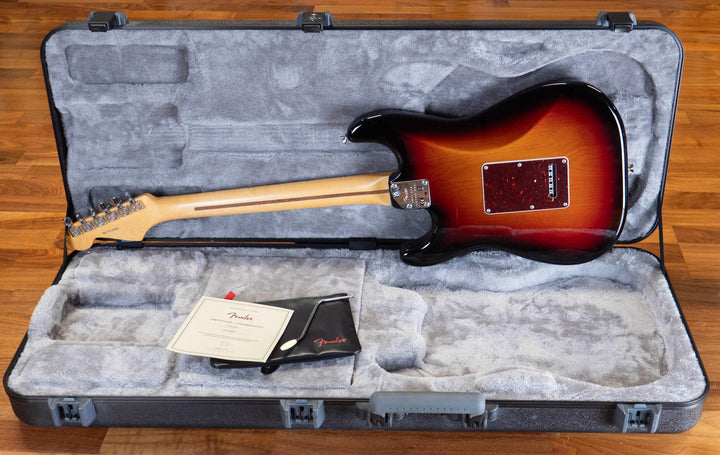 Fender American Professional II Stratocaster, touche en érable, Sunburst 3 couleurs