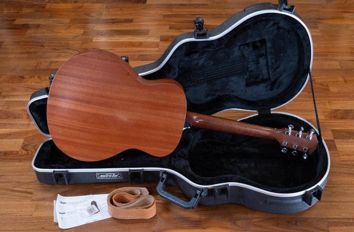Pre-Owned Taylor GS Mini Electro-Acoustic, Natural w/ Hard Case
