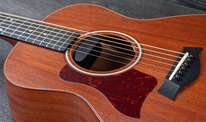 Pre-Owned Taylor GS Mini Electro-Acoustic, Natural w/ Hard Case