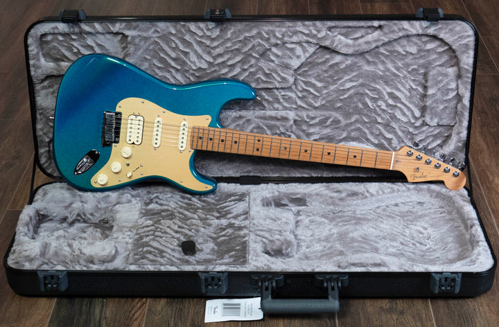 Fender Limited Edition American Ultra II Stratocaster HSS, Roasted Maple Fingerboard, Aurora