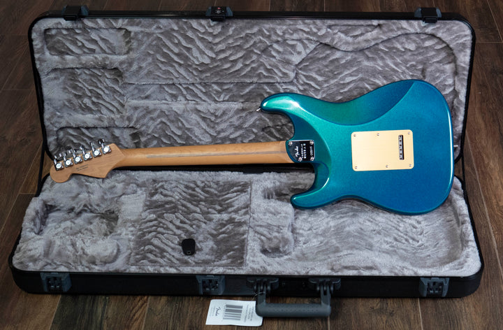 Fender Limited Edition American Ultra II Stratocaster HSS, Roasted Maple Fingerboard, Aurora