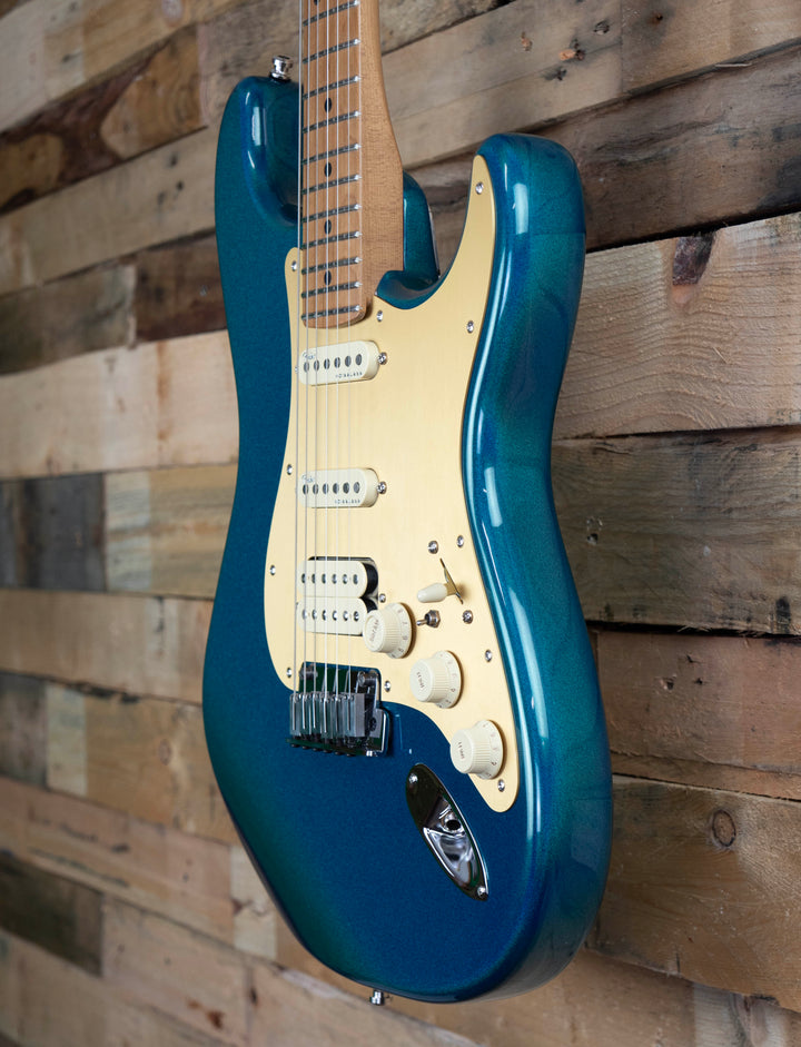 Fender Limited Edition American Ultra II Stratocaster HSS, Roasted Maple Fingerboard, Aurora