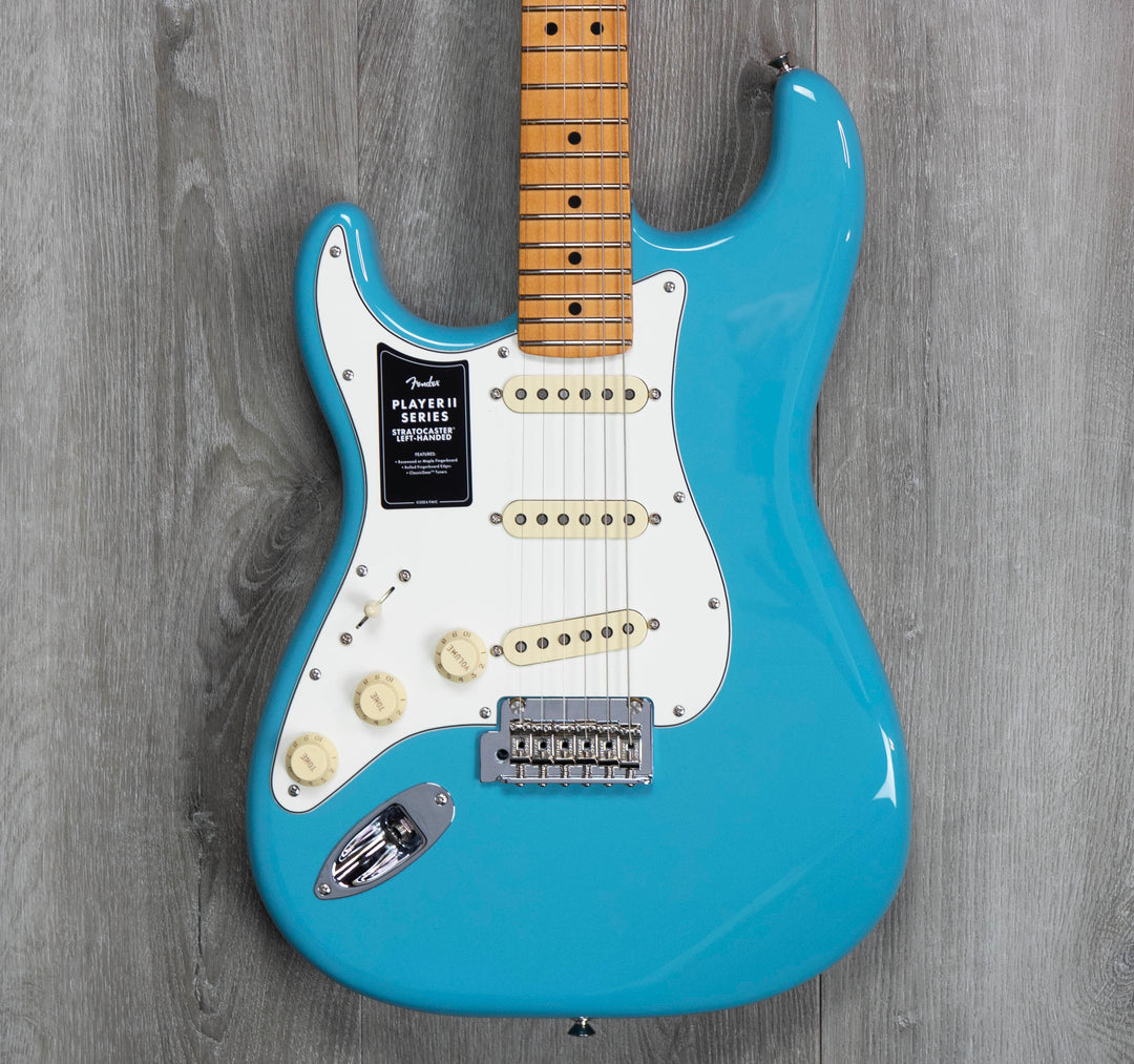 Fender Player II Stratocaster para zurdos, diapasón de arce, tono azul aqua