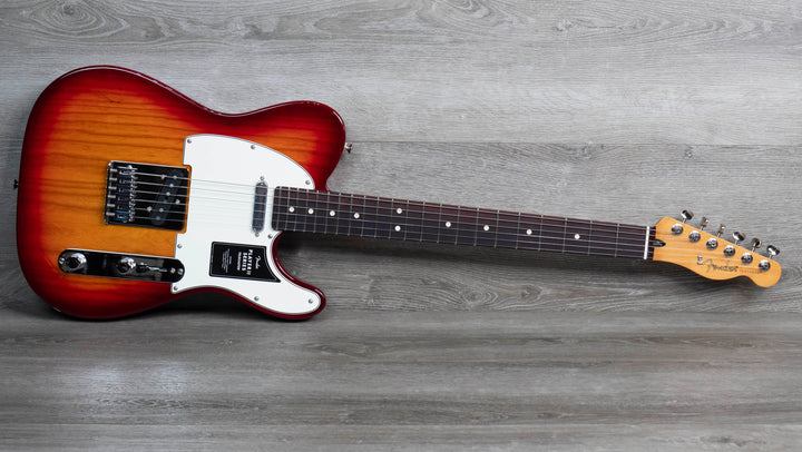 Fender Player II Telecaster, touche en palissandre, finition cerisier vieilli