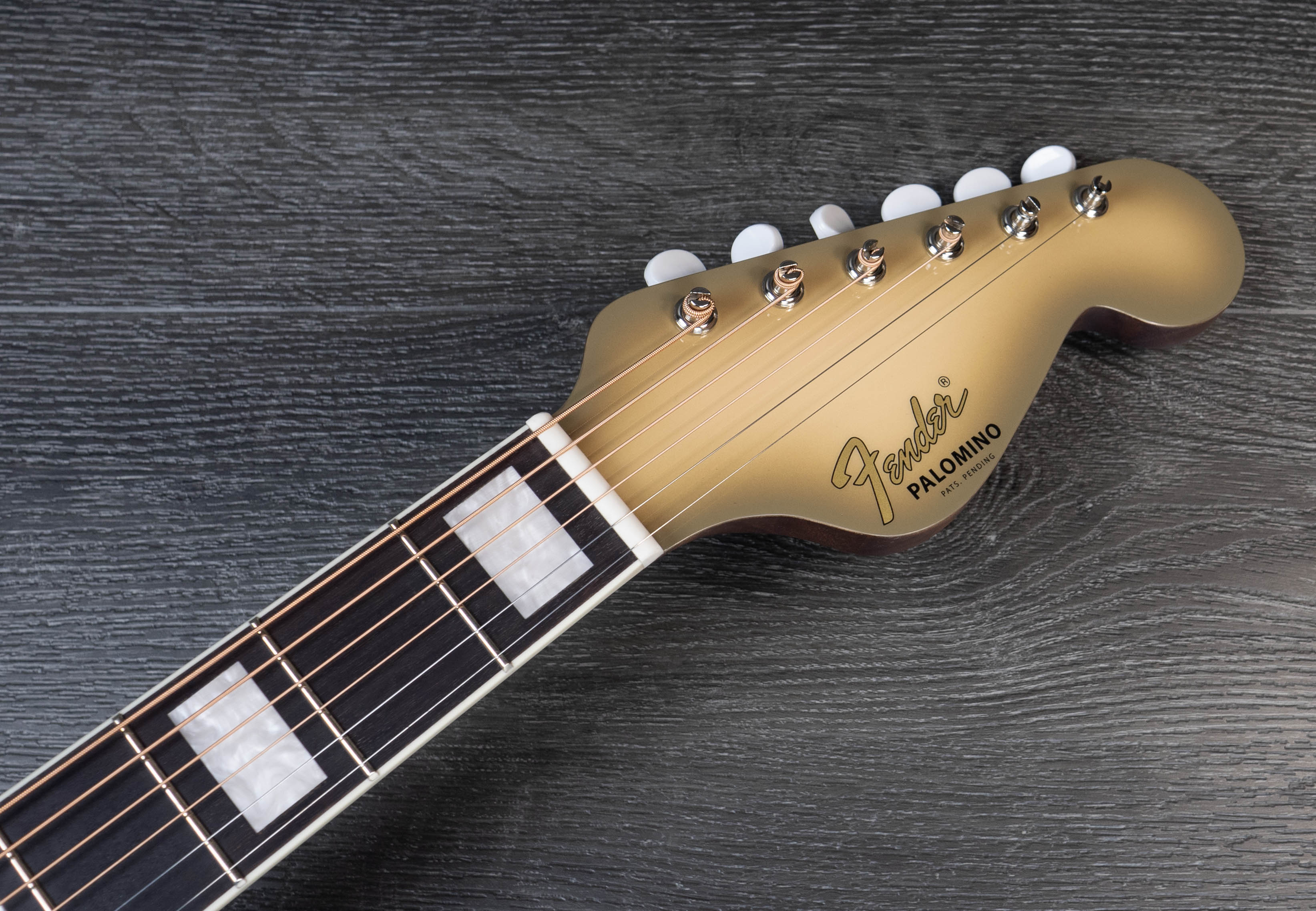 Fender Limited Edition California Vintage Palomino with Case