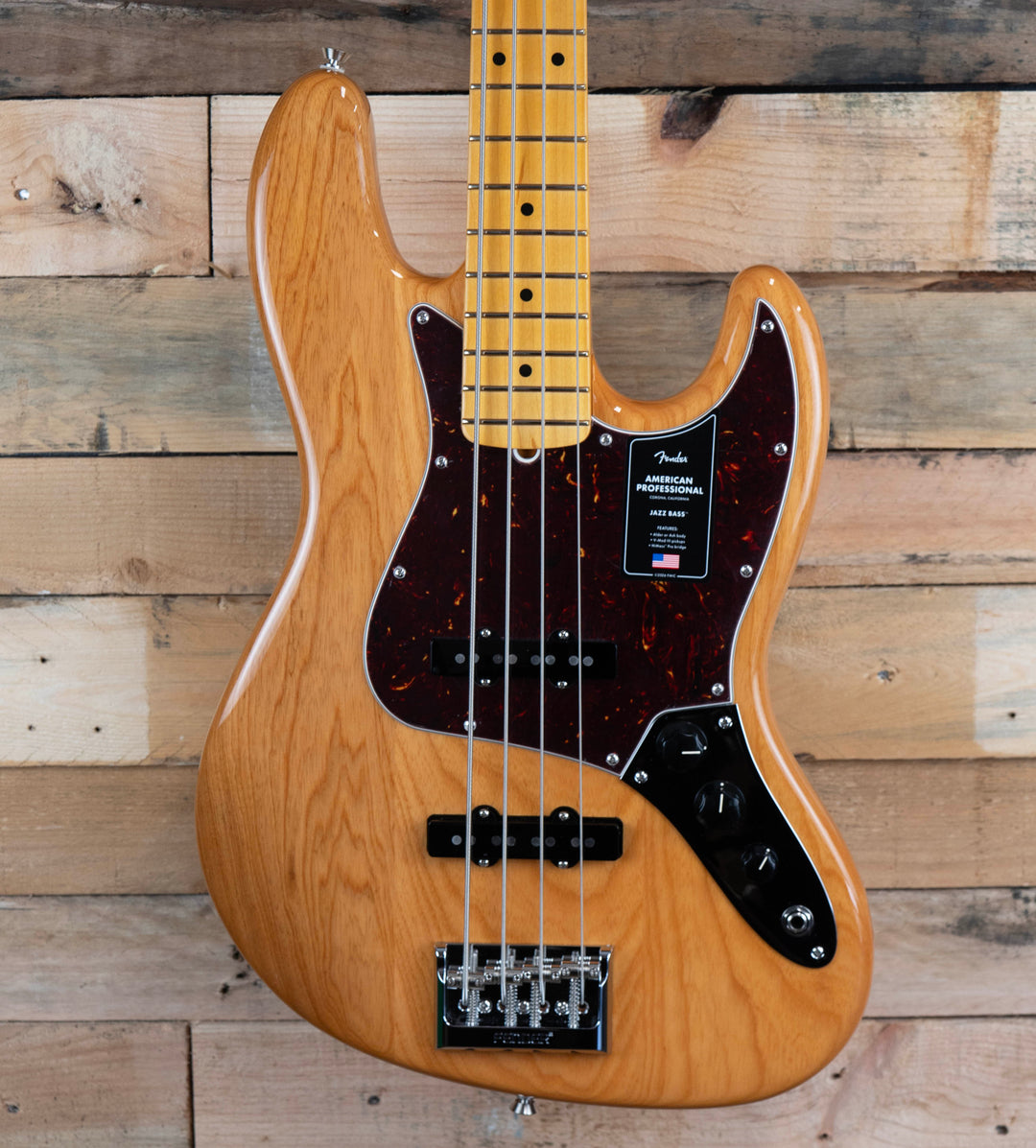 Fender American Professional Jazz Bass, Maple Fingerboard, Natural