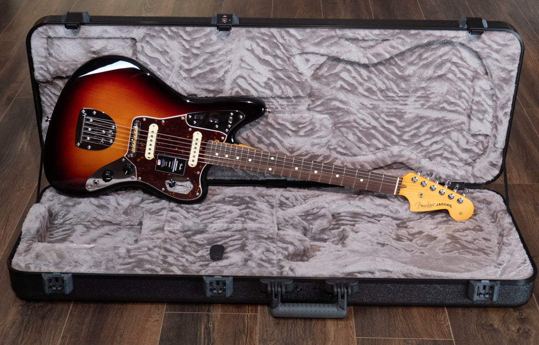 Fender American Professional Jaguar, Rosewood Fingerboard, 3-Colour Sunburst