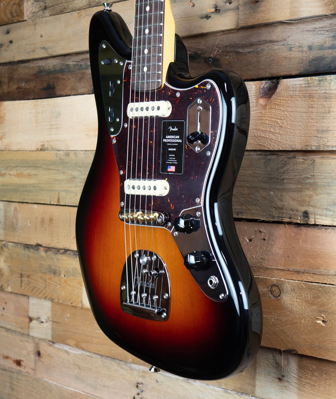 Fender American Professional Jaguar, Rosewood Fingerboard, 3-Colour Sunburst