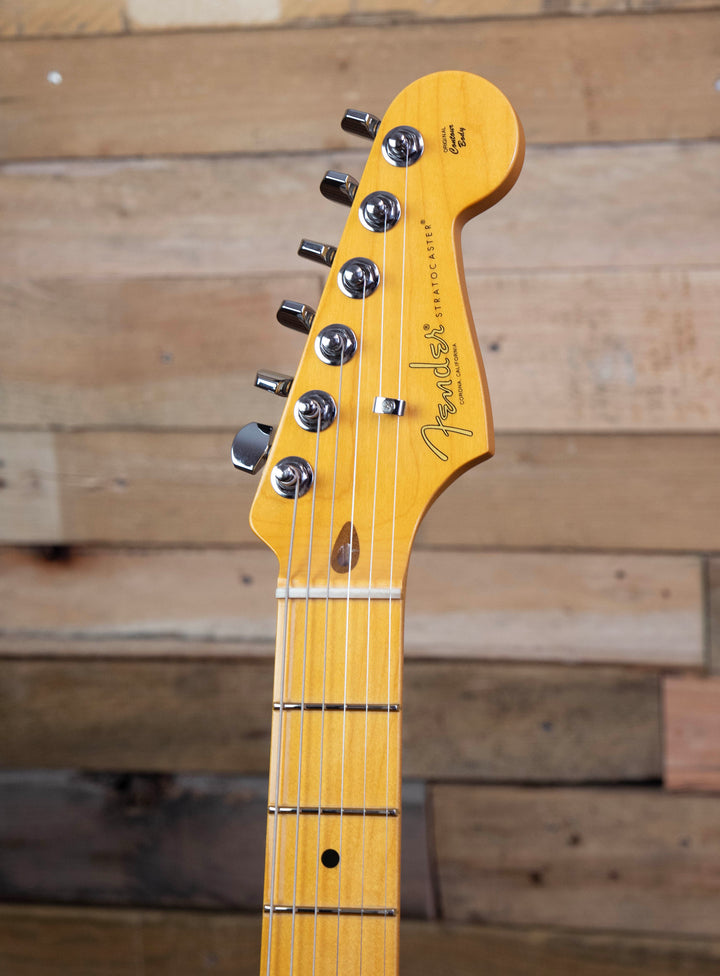 Fender American Professional Stratocaster, Maple Fingerboard, Natural