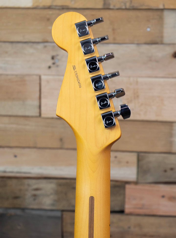 Fender American Professional Stratocaster, Maple Fingerboard, Natural