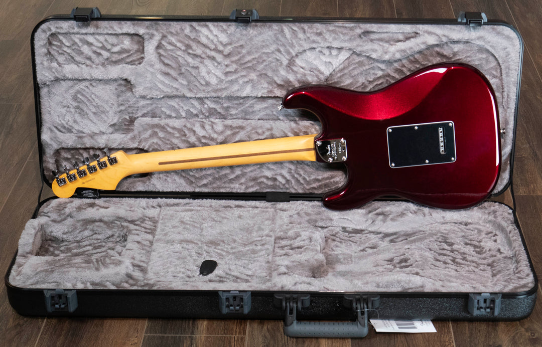 Fender American Professional Stratocaster, Maple Fingerboard, Oxblood
