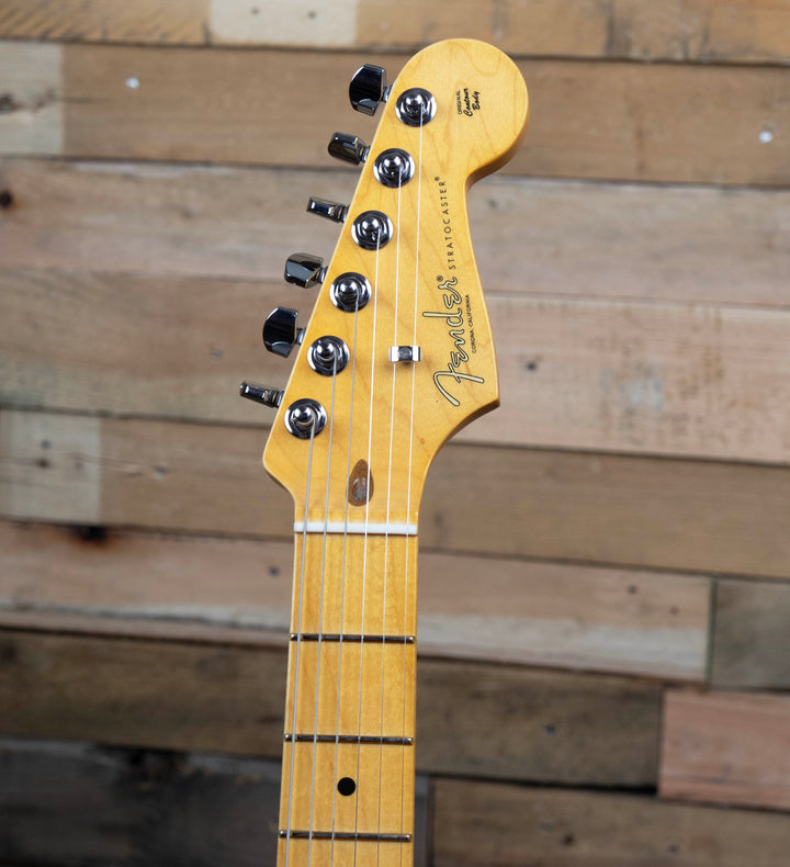 Fender American Professional Stratocaster, Maple Fingerboard, Oxblood