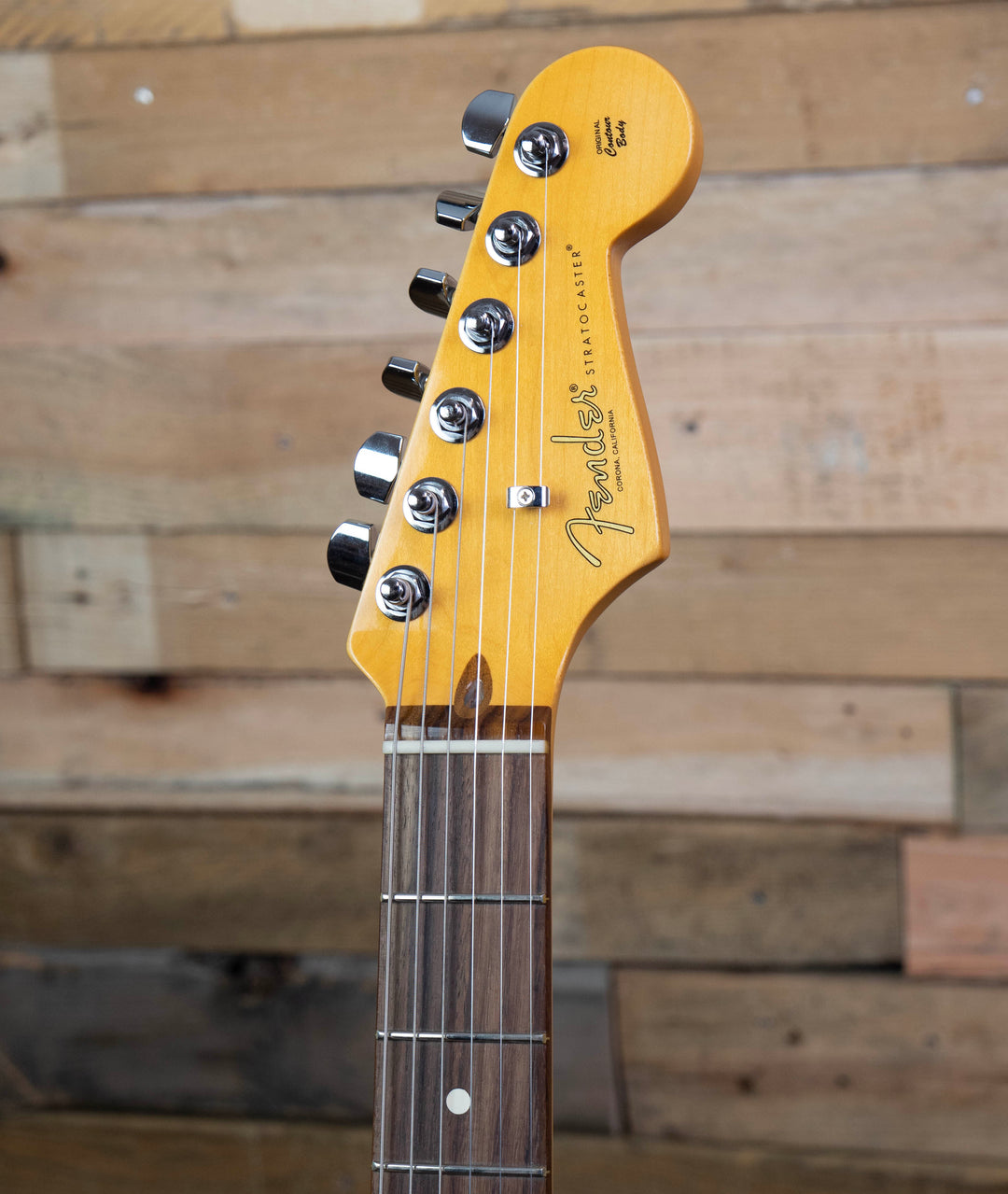 Fender American Professional Stratocaster, Rosewood Fingerboard, Olympic White