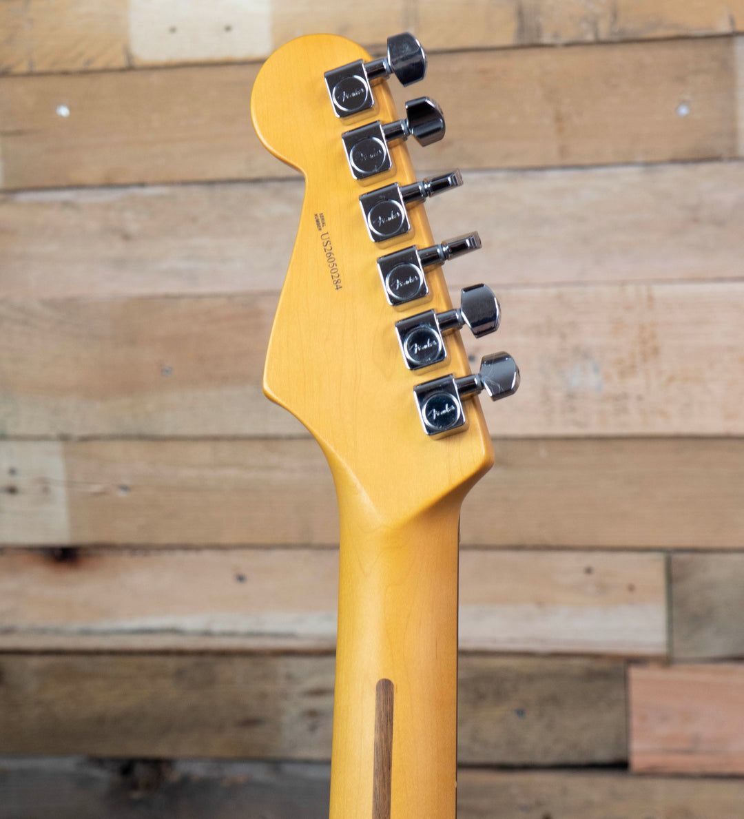 Fender American Professional Stratocaster, Rosewood Fingerboard, Olympic White