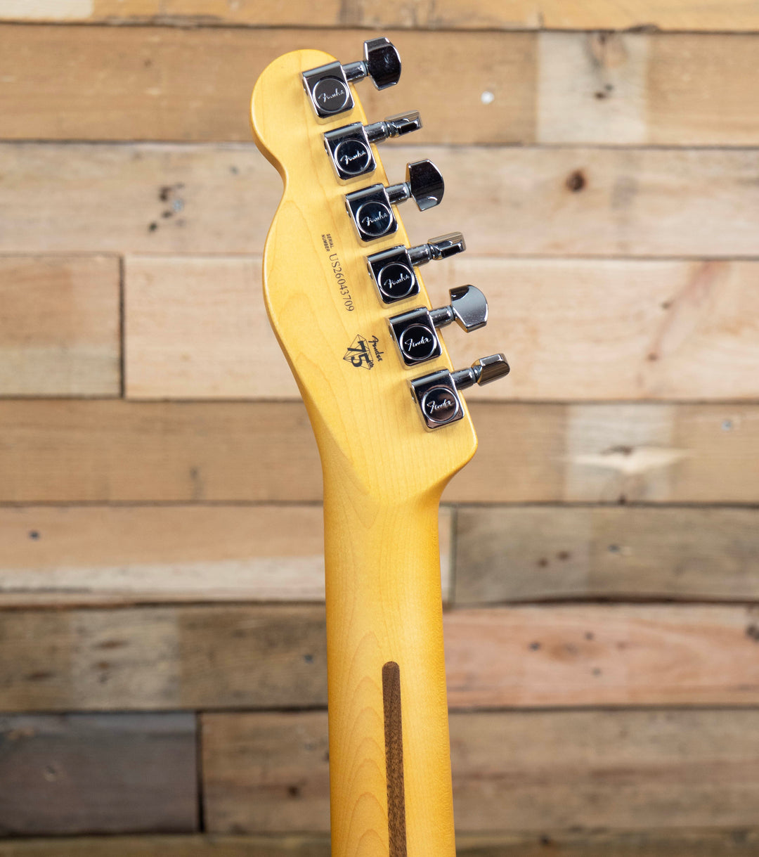 Fender American Professional Telecaster, Maple Fingerboard, Black