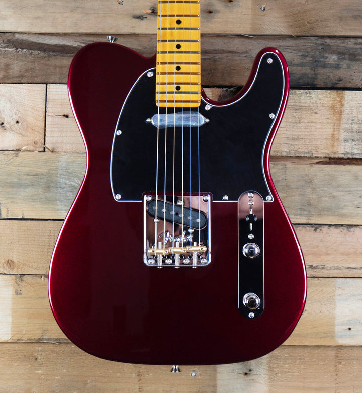 Fender American Professional Telecaster, Maple Fingerboard, Oxblood