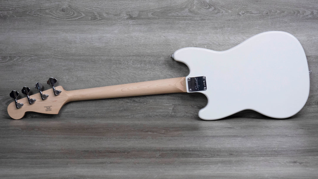 Bajo Squier Sonic Bronco, diapasón de arce, golpeador blanco, blanco ártico