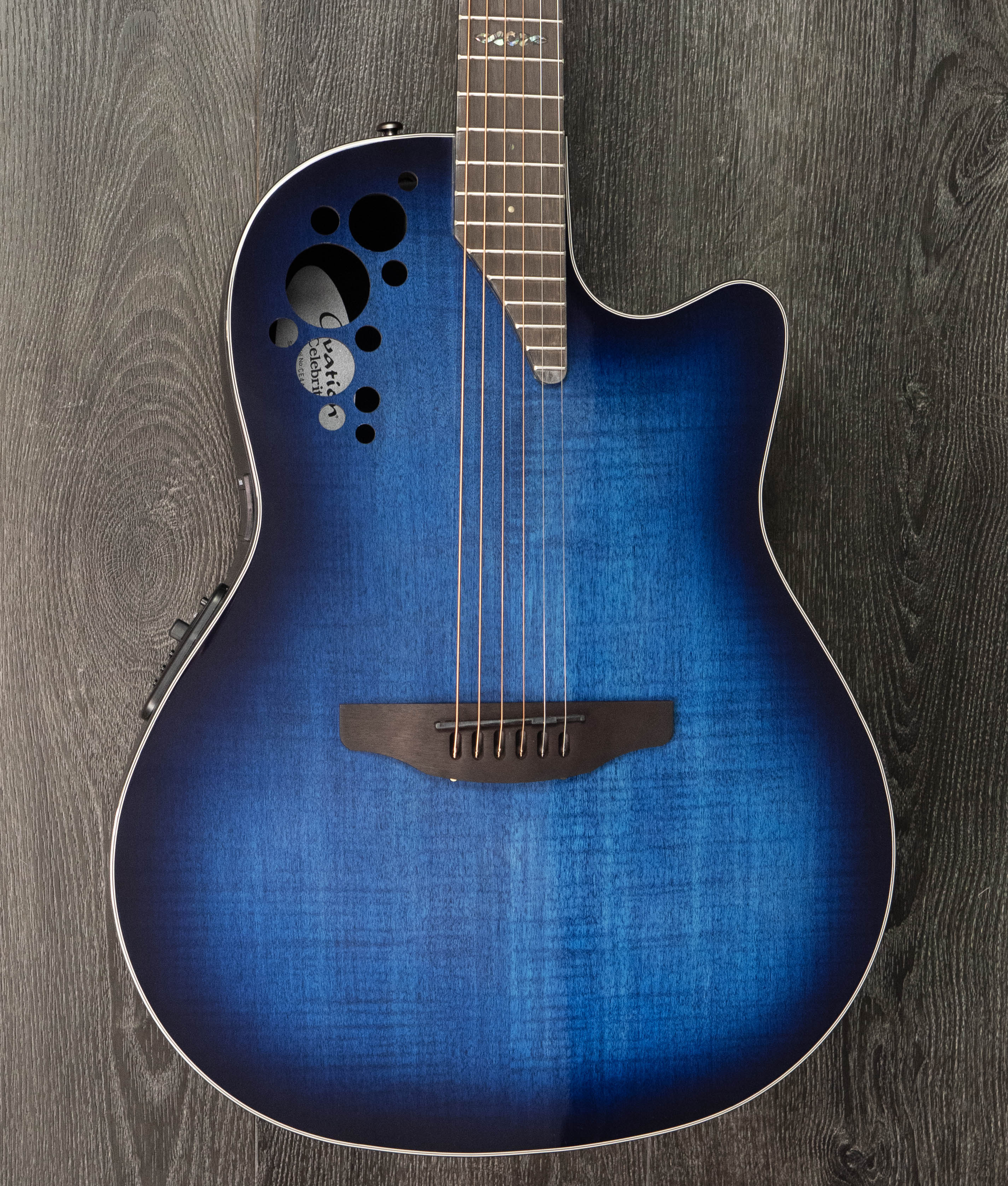 Ovation CE44P-BLFL-G Celebrity Elite Plus, Mid-Depth, Blue Flame