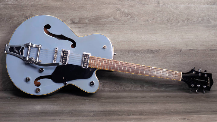 Guitarra eléctrica Gretsch G5422TG Electromatic Hollowbody Double Cut, Bigsby, Snow Crest White, de segunda mano