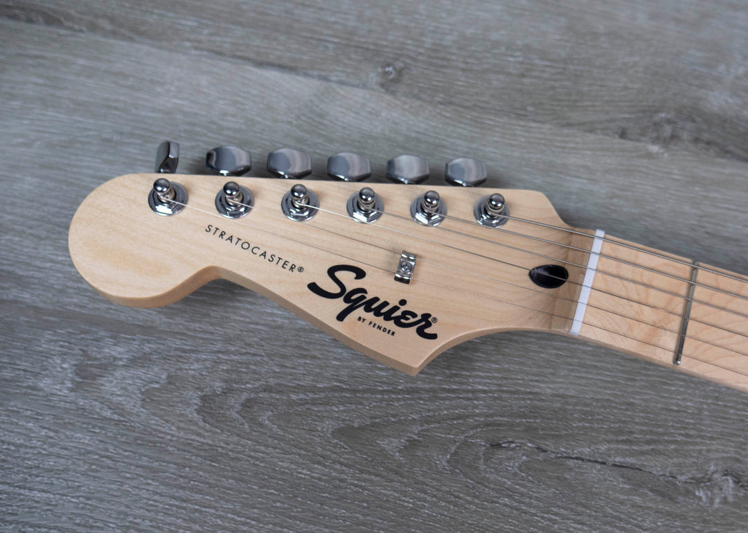 Squier Sonic Stratocaster pour gaucher, touche en laurier, noire