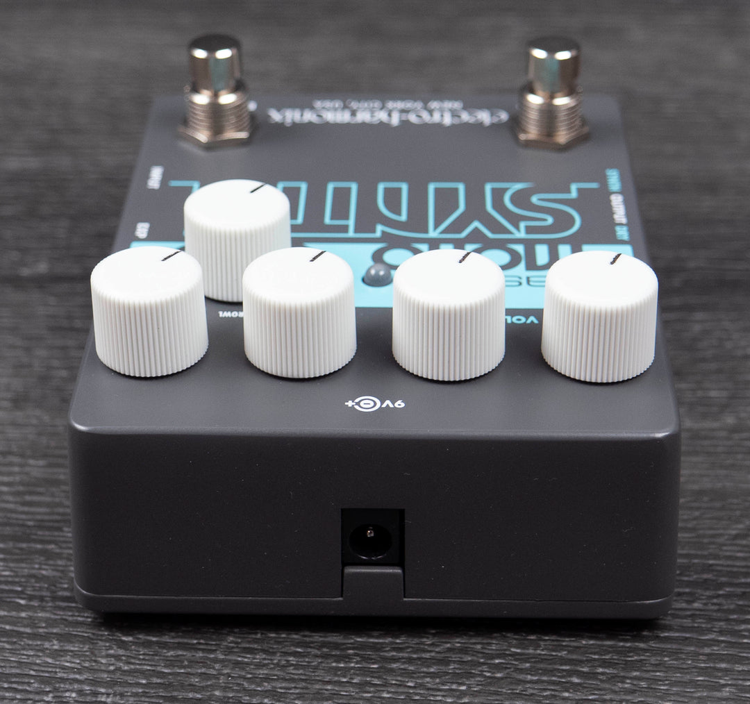 Electro Harmonix Bass Mono Synth Pedal