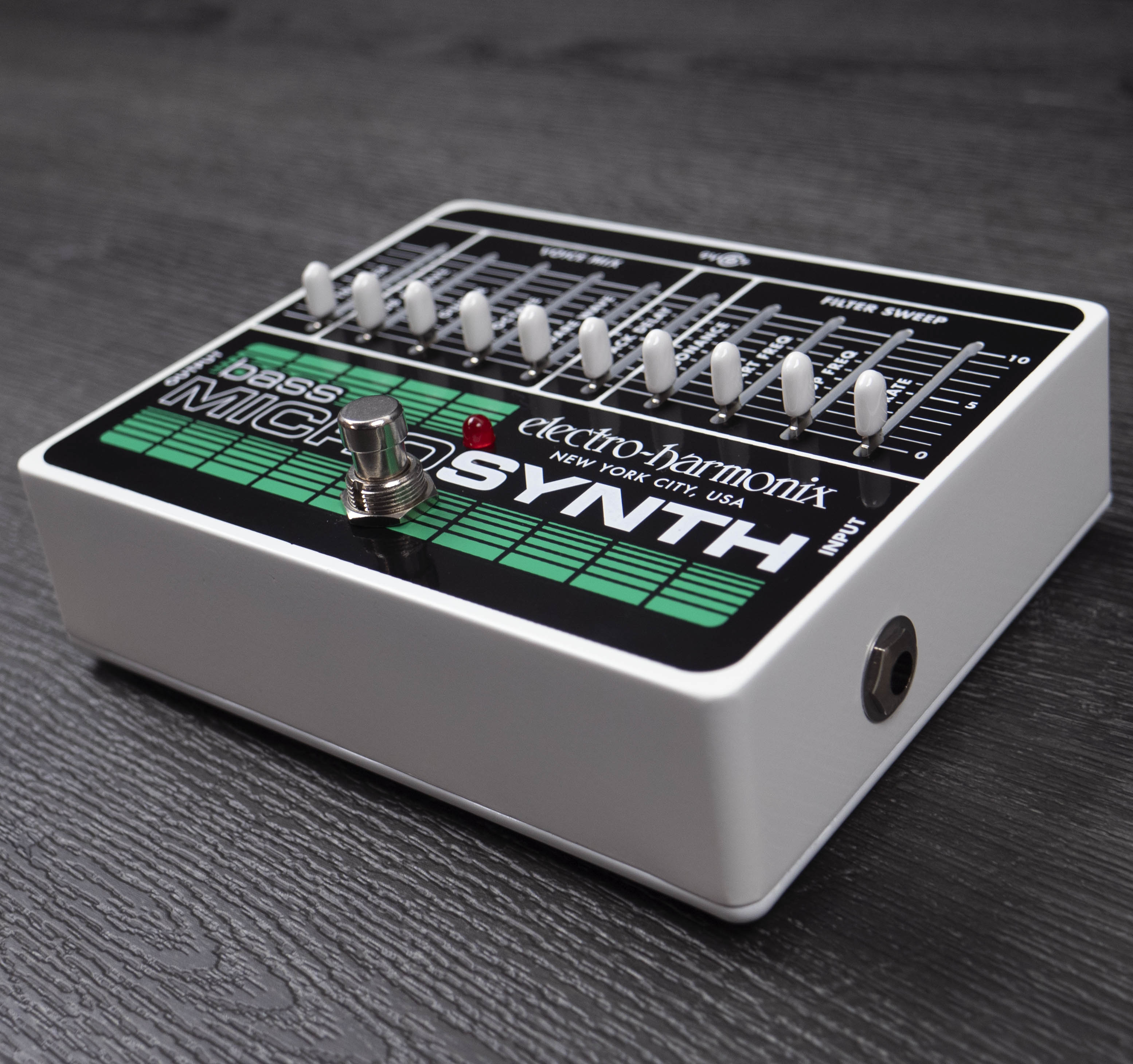 Electro Harmonix Bass Micro Synth Pedal – A Strings