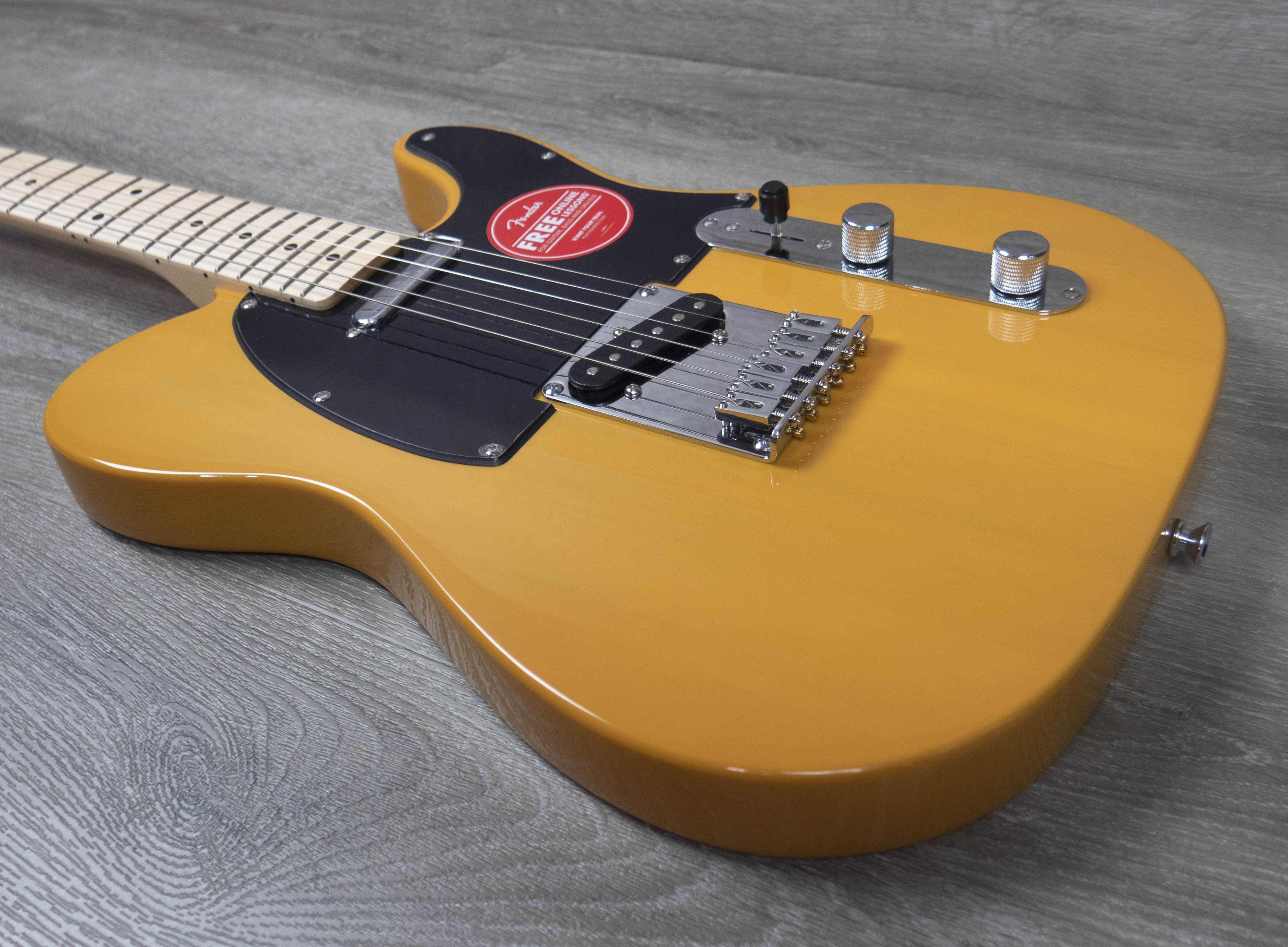 Squier Sonic Telecaster, Maple Fingerboard, Black Pickguard