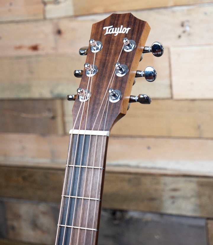 Taylor BT1e Baby Taylor Acoustic-Electric Guitar