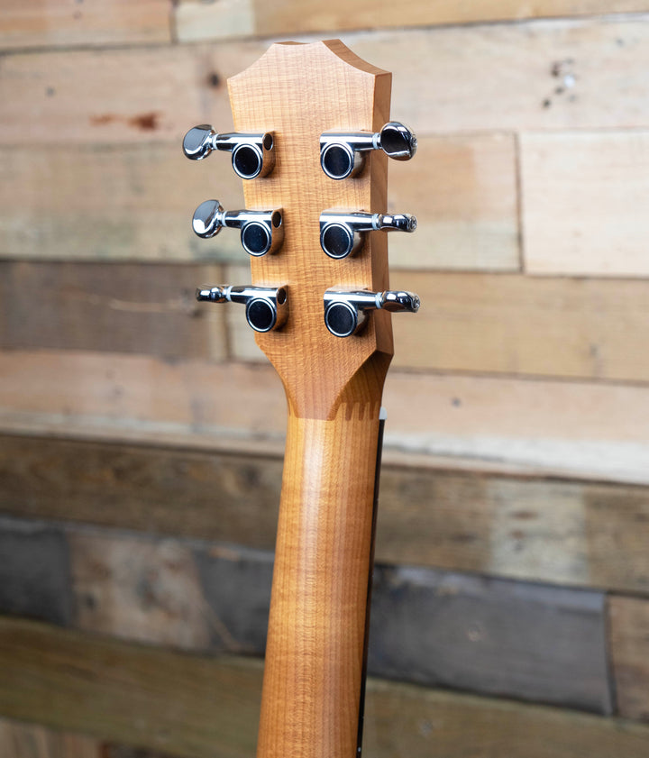 Taylor BT1e Baby Taylor Acoustic-Electric Guitar