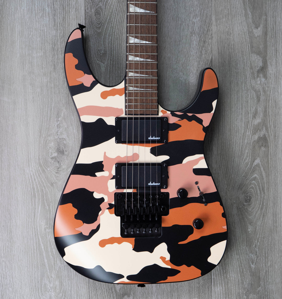 Jackson X Series Soloist, camouflage SLX DX, touche en laurier, camouflage Butterscotch 