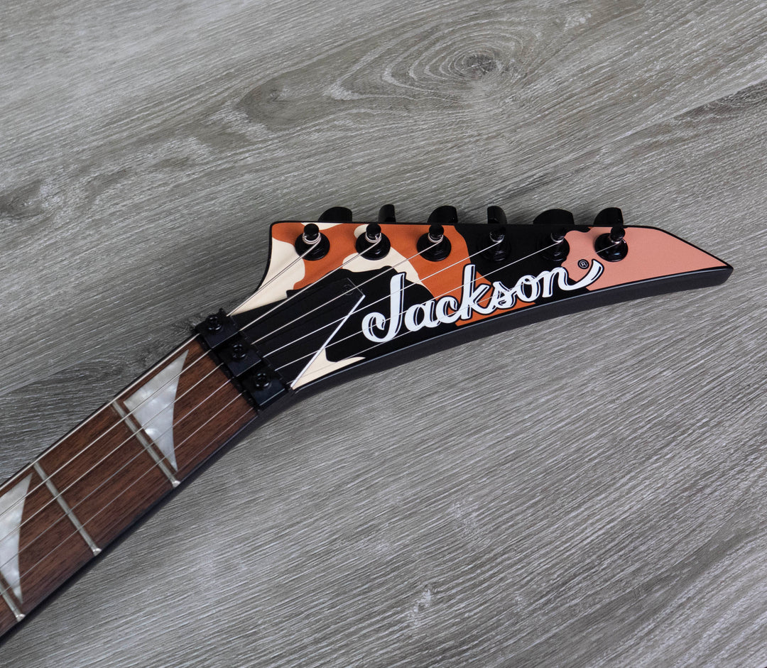 Jackson X Series Soloist, camouflage SLX DX, touche en laurier, camouflage Butterscotch 