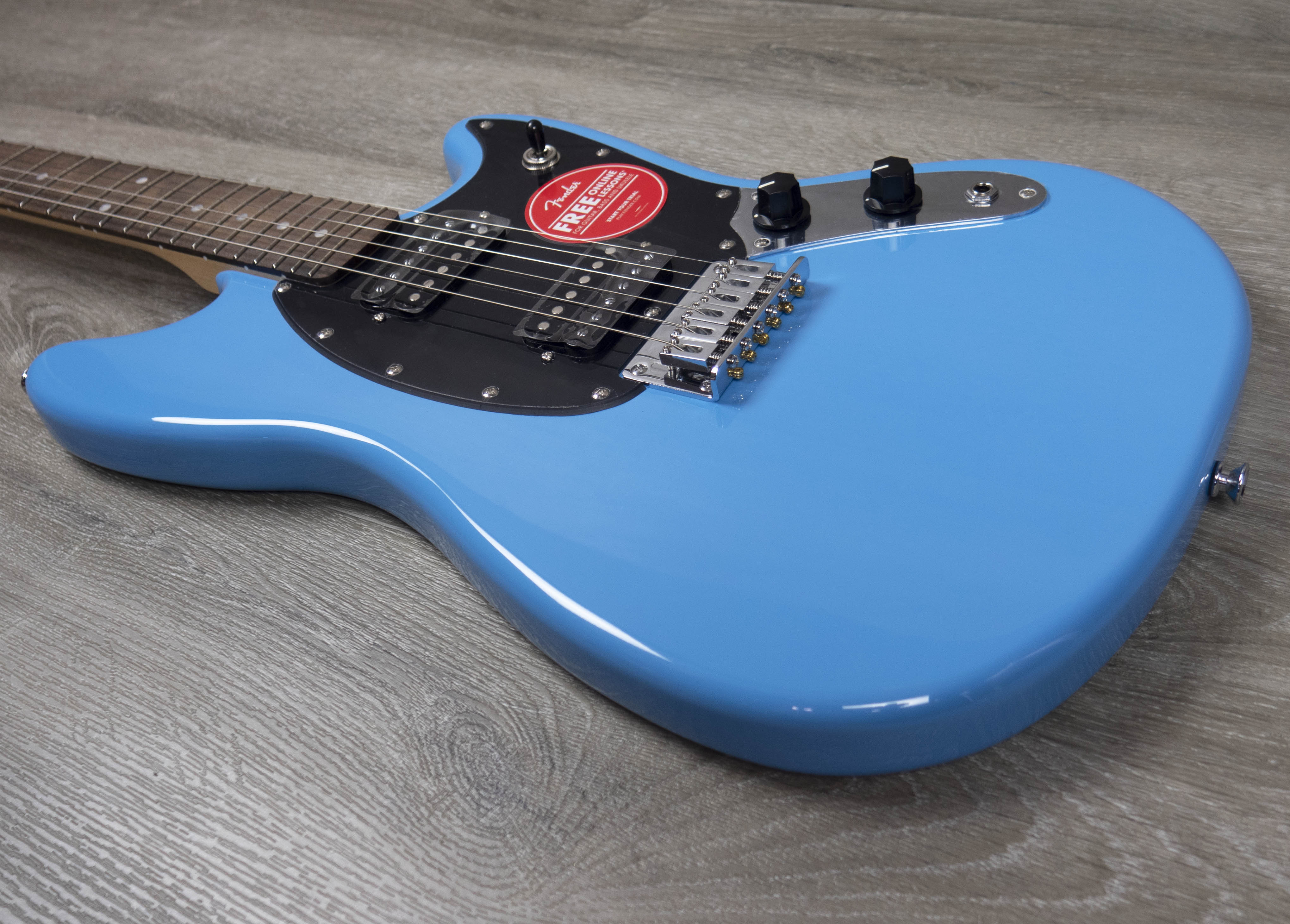 Squier Sonic Mustang HH, Laurel Fingerboard, Black Pickguard