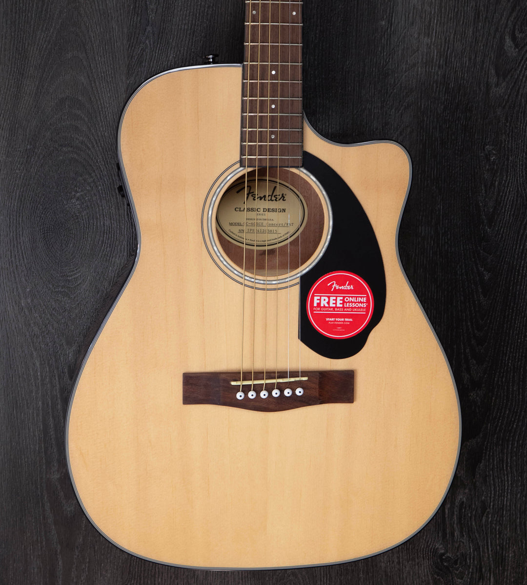 Fender CC-60SCE Concert, diapasón de nogal, natural