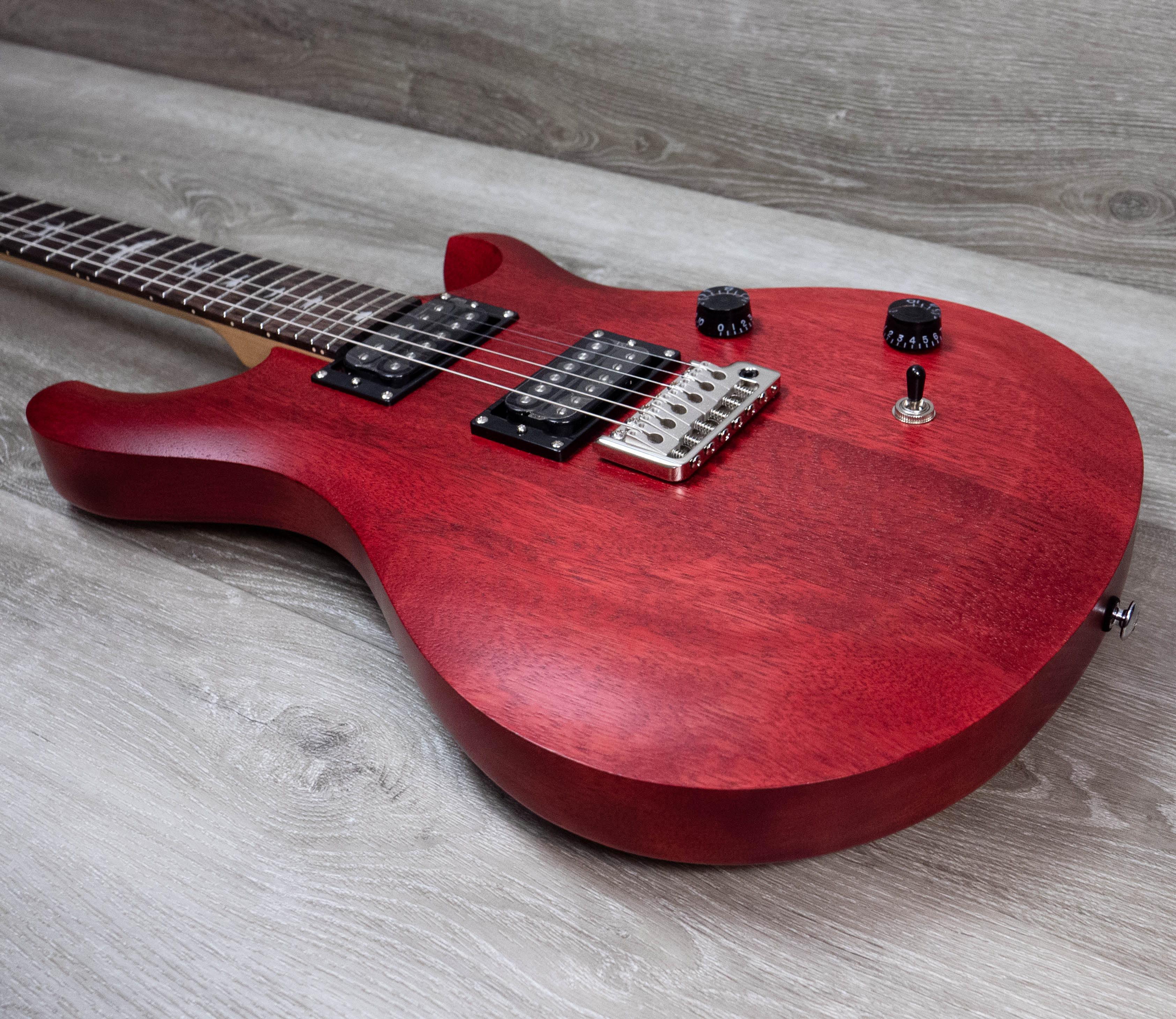 PRS SE CE24 Standard Satin, Vintage Cherry – A Strings