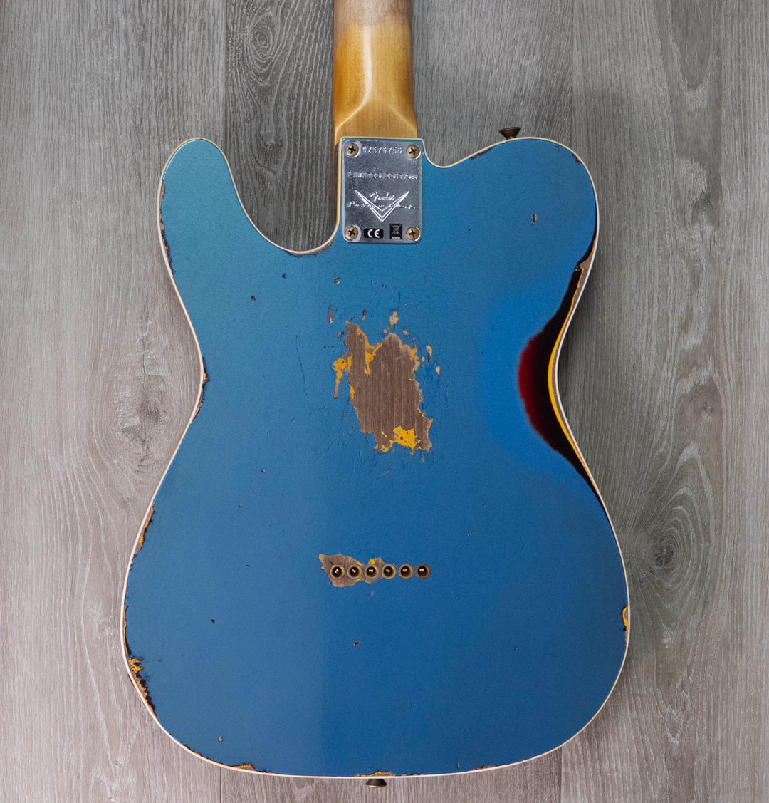 Fender Custom Shop 1960 Telecaster Custom Heavy Relic, azul Lake Placid envejecido sobre chocolate Sunburst de 3 colores 