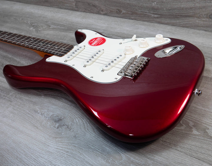 Squier Classic Vibe 60s Stratocaster, touche en laurier, rouge Candy Apple