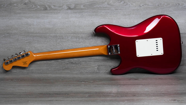 Squier Classic Vibe 60s Stratocaster, touche en laurier, rouge Candy Apple