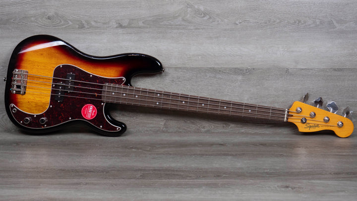 Basse de précision Squier Classic Vibe 60s, touche en laurier, Sunburst 3 couleurs