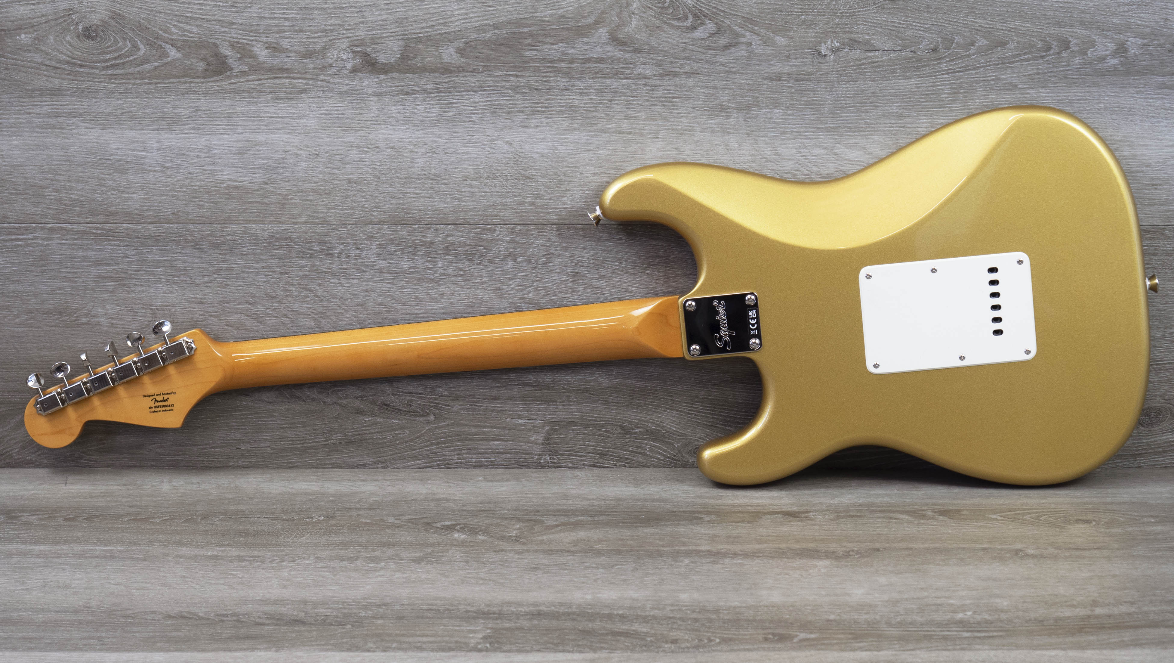 Squier FSR Classic Vibe 60s Stratocaster, Laurel Fingerboard Squier FSR Classic Vibe 60s Stratocaster, Laurel Fingerboard