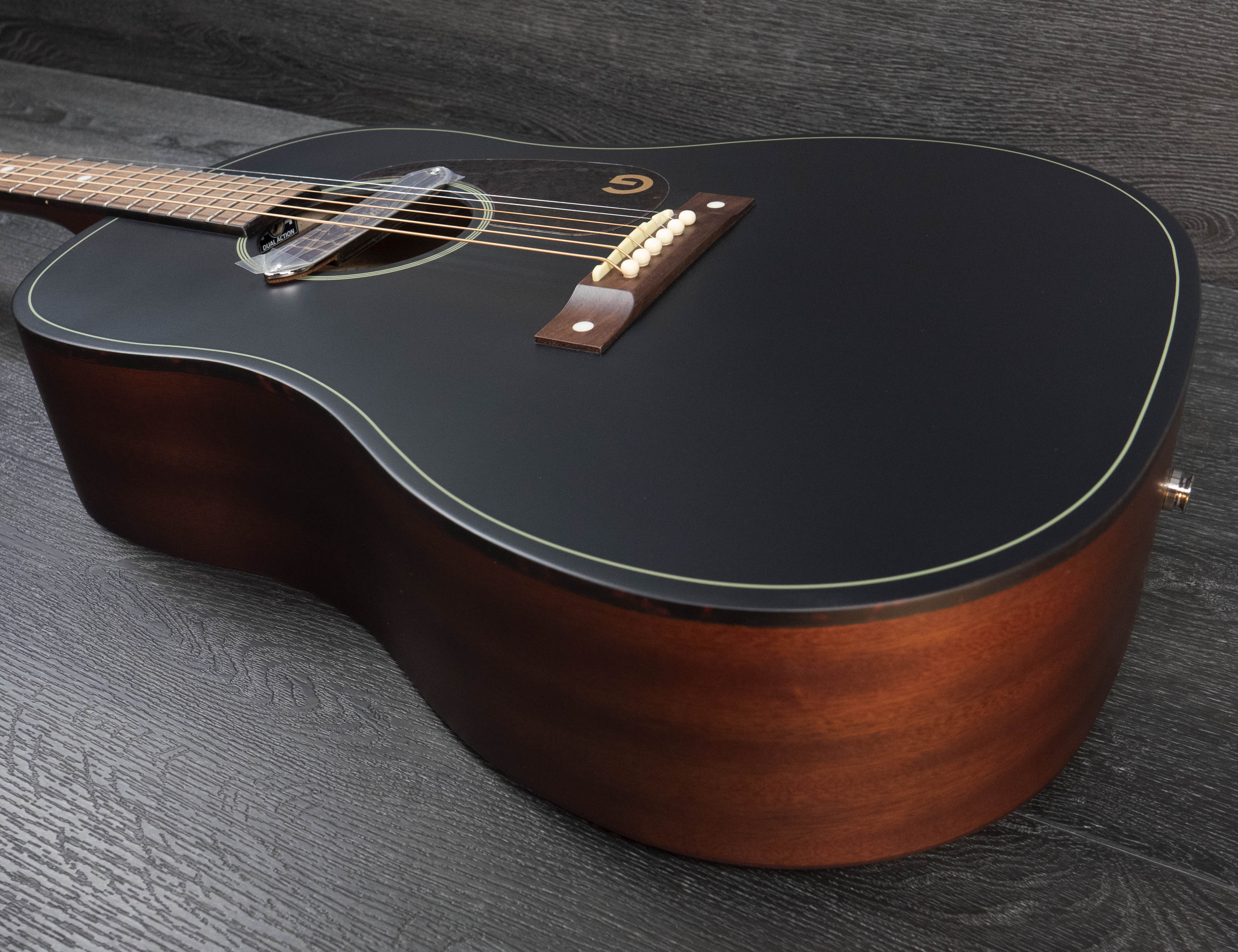Gretsch Deltoluxe Dreadnought, Walnut Fingerboard, Tortoiseshell