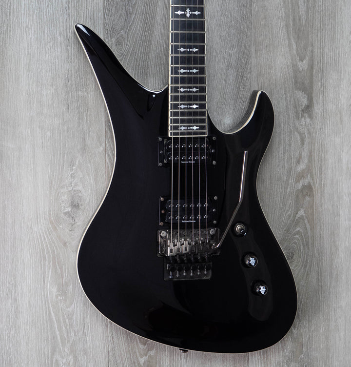 Usado: Schecter Synyster Gates Special, negro brillante