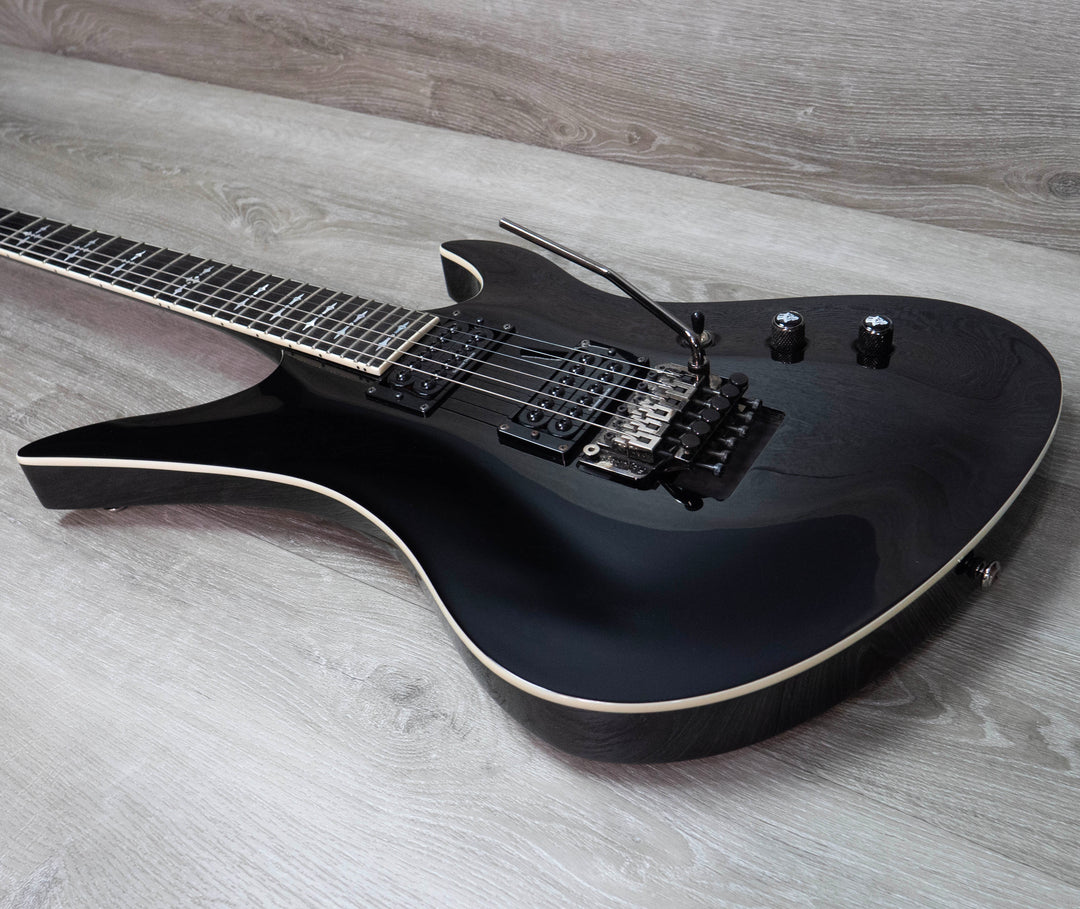 D'occasion : Schecter Synyster Gates Special, noir brillant