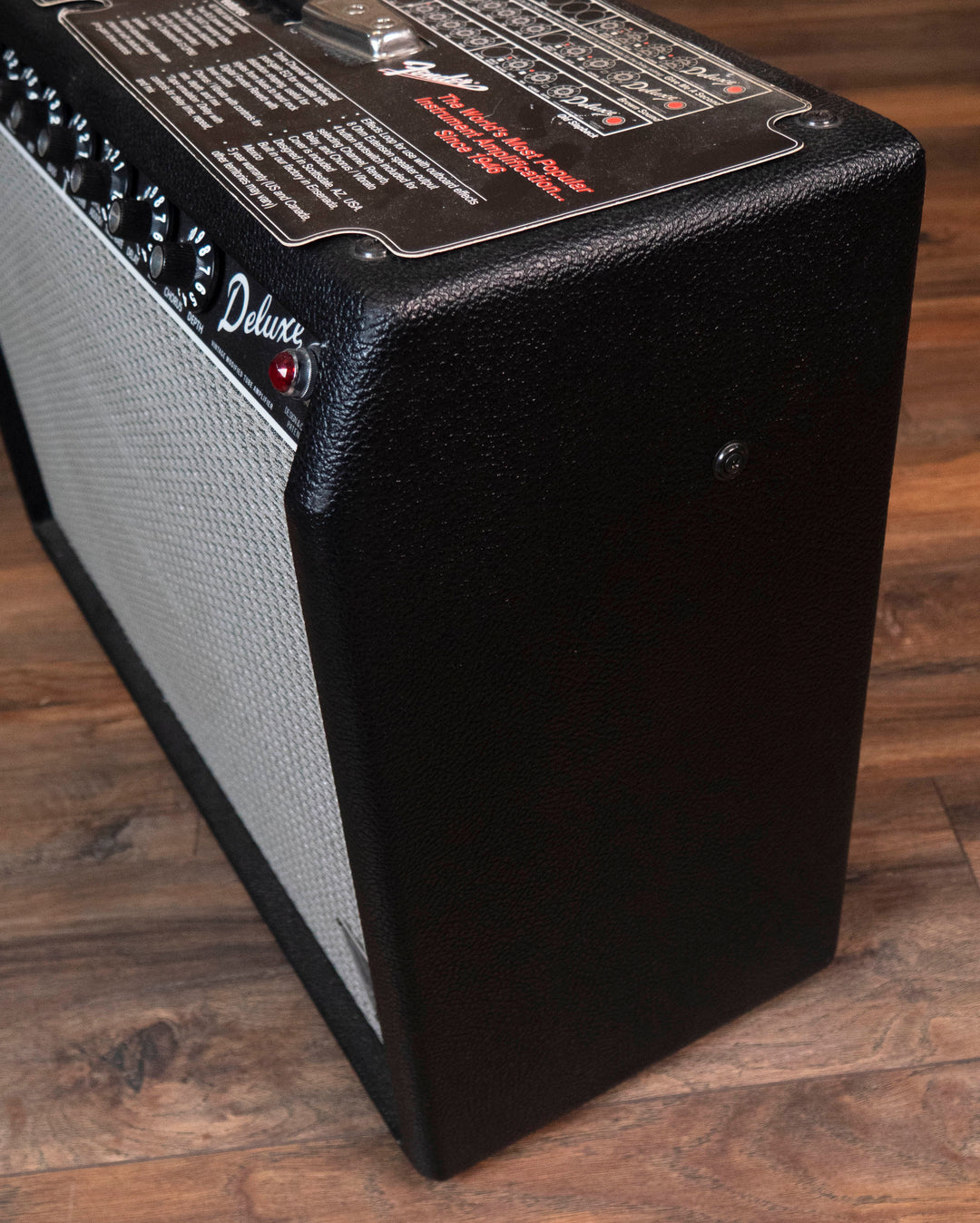 Combo de amplificador de guitarra Fender Deluxe VM de 40 W usado