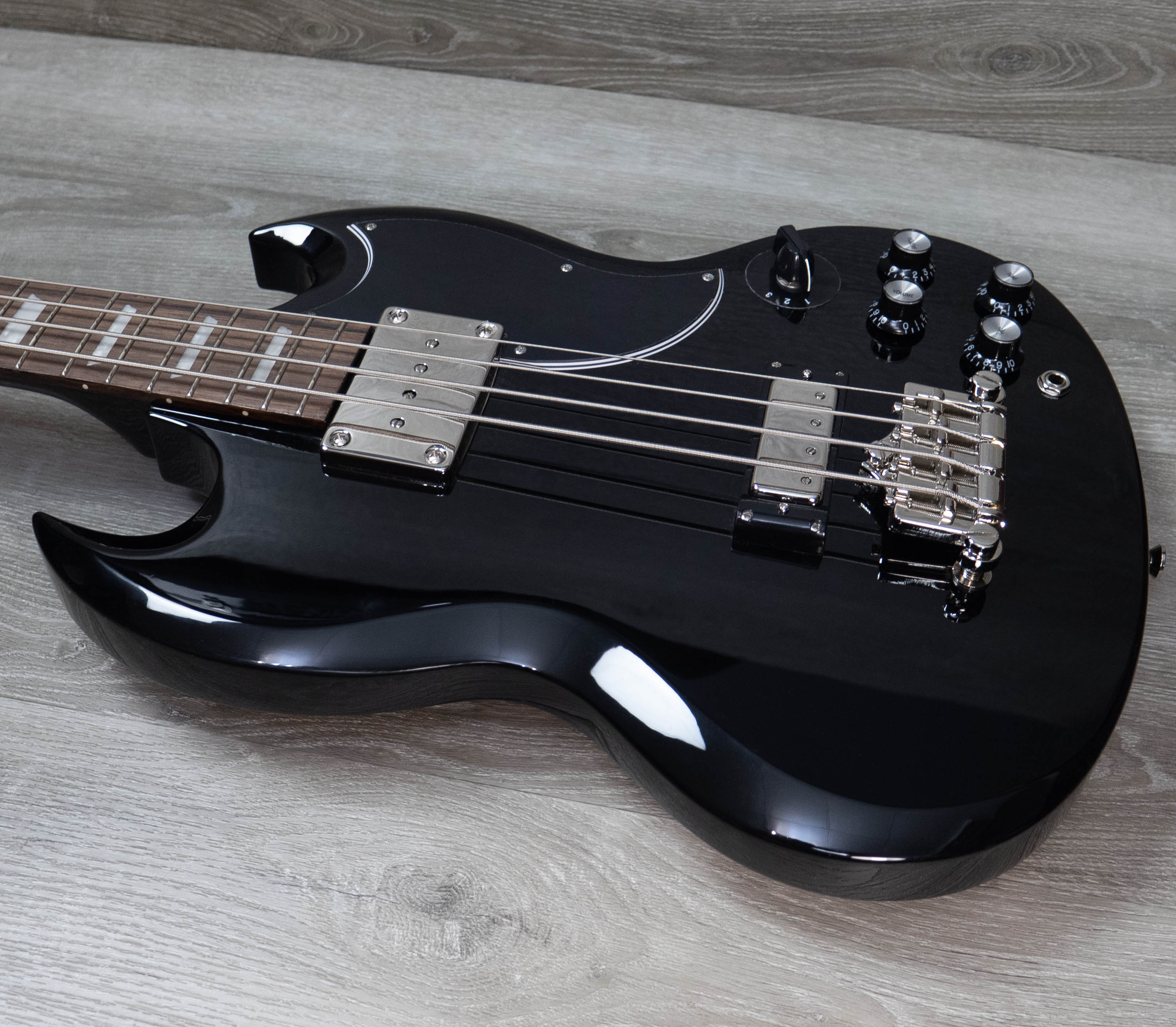 Epiphone EB-3 Bass Guitar, Ebony – A Strings